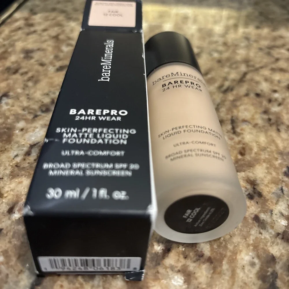 Baremineral skin perfecting matte liquid foundation fair 12 Cool 1oz/30ml NWB